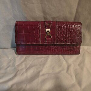 Etienne Aigner Wallet. Burgandy, 8w x 4L open up 11L